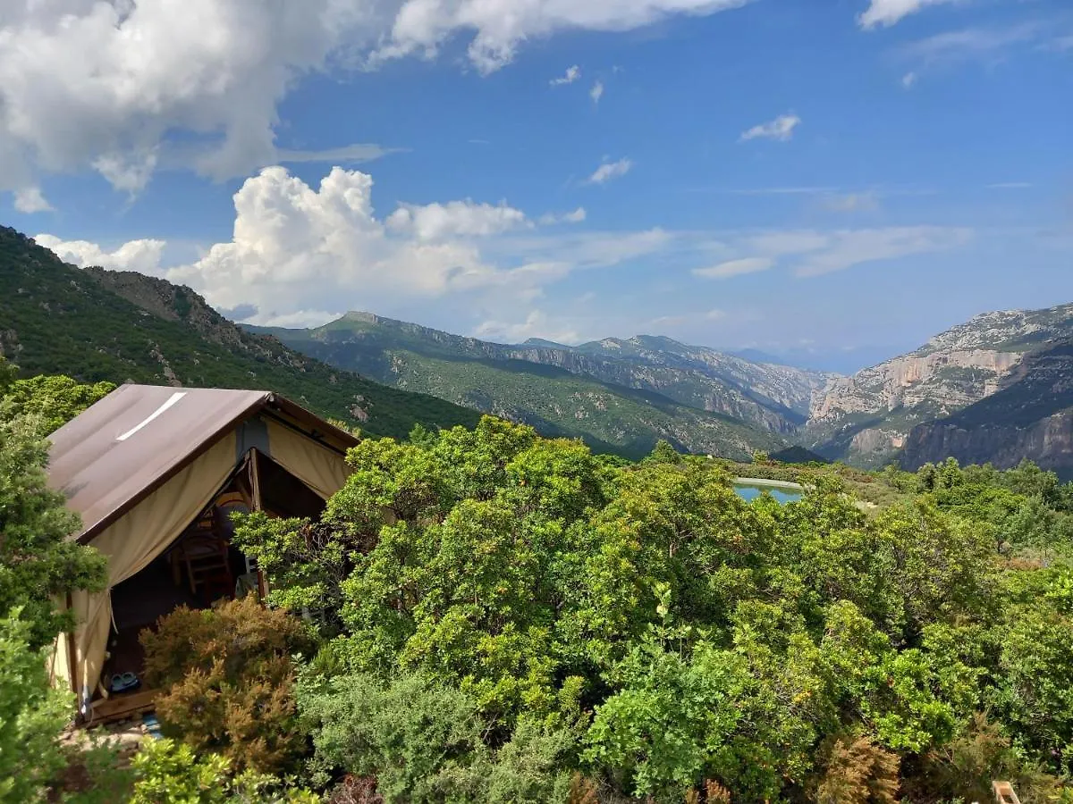 Luxusní stan Glamping Tent Nel Supramonte Urzulei